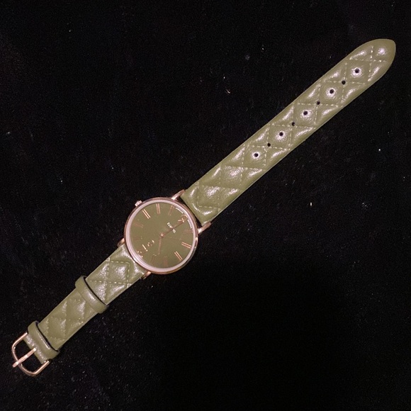 Charming Charlie - Picture 6 of 6